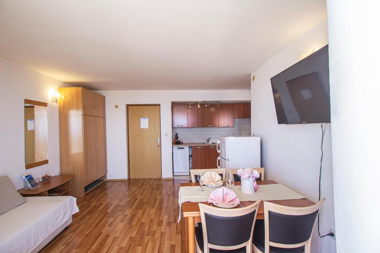 Apartments Branka Макарска Екстериор снимка