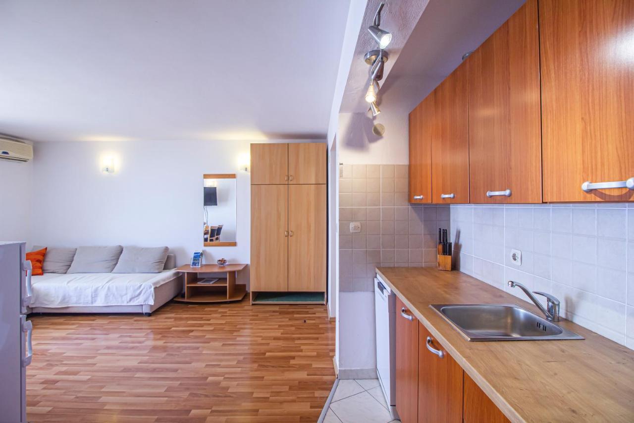 Apartments Branka Макарска Екстериор снимка