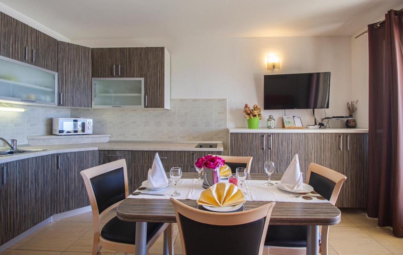 Apartments Branka Макарска Екстериор снимка