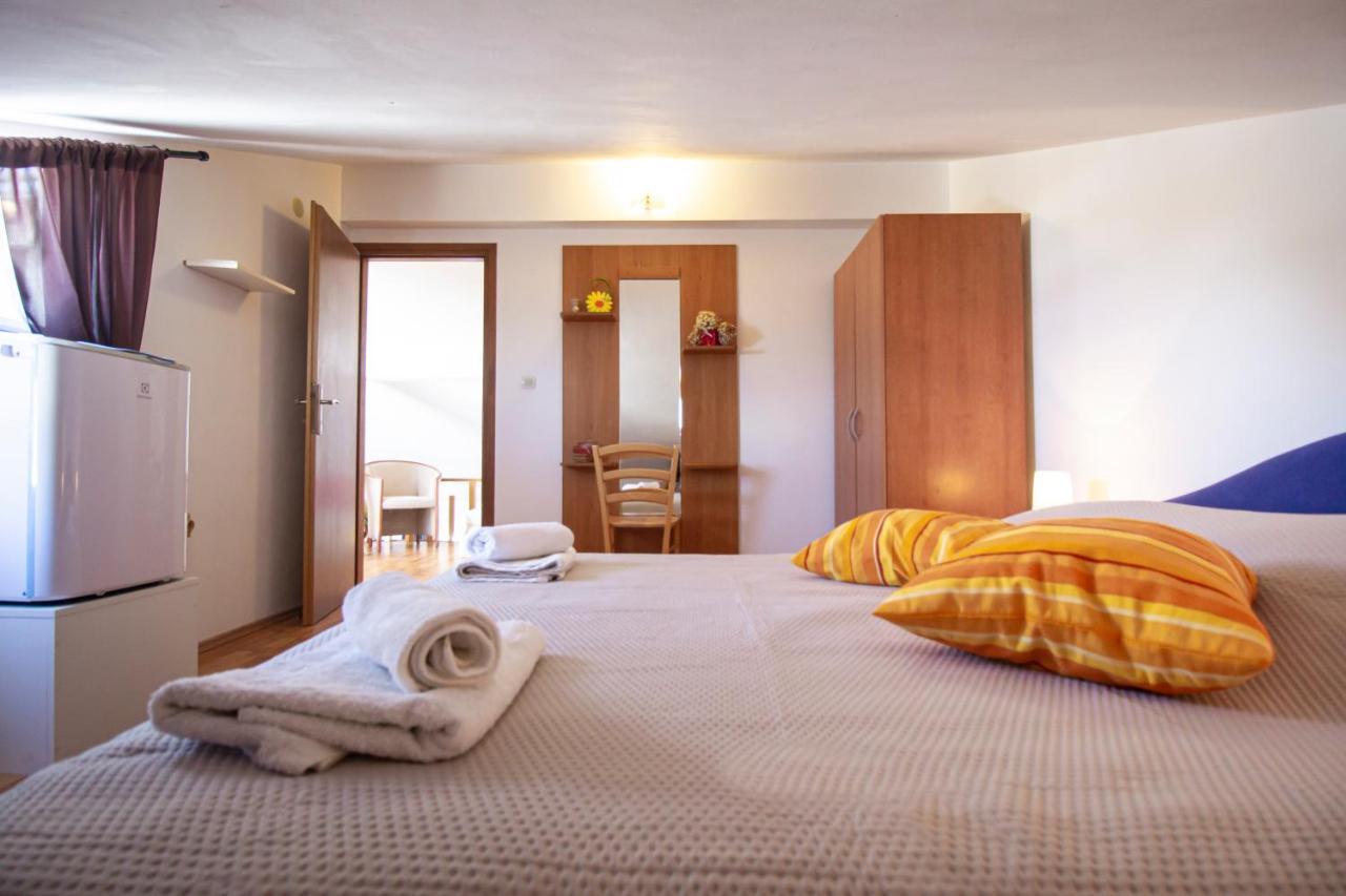 Apartments Branka Макарска Екстериор снимка